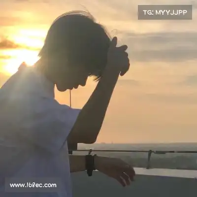 包奕和